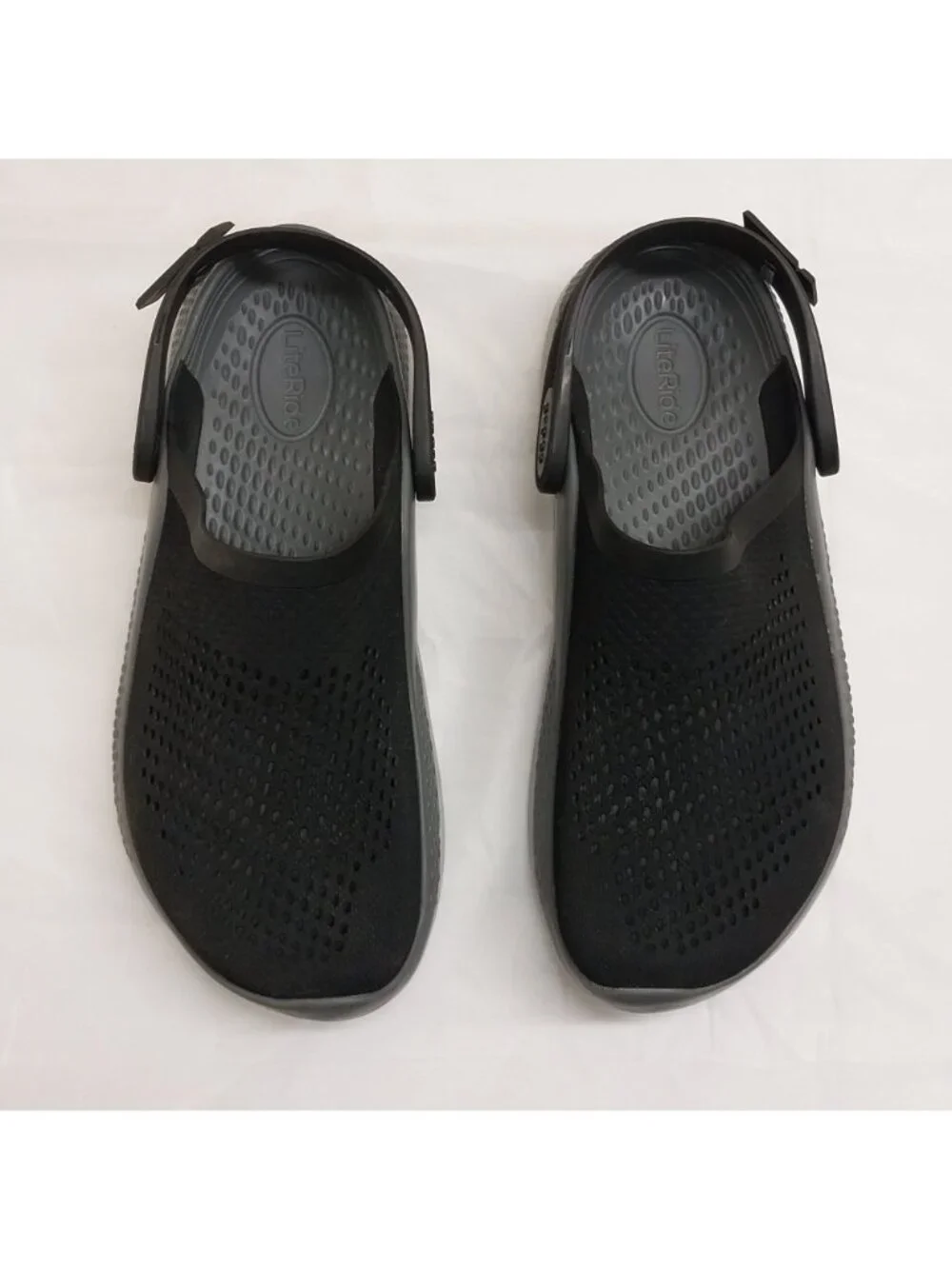 Men's Size 9 Crocs LiteRide Clogs Black/Gray Lightweight Slip-On Sandals